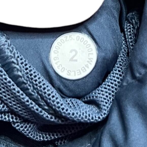 Lululemon Pack It Down Vest Code Blue - Picture 3 of 4